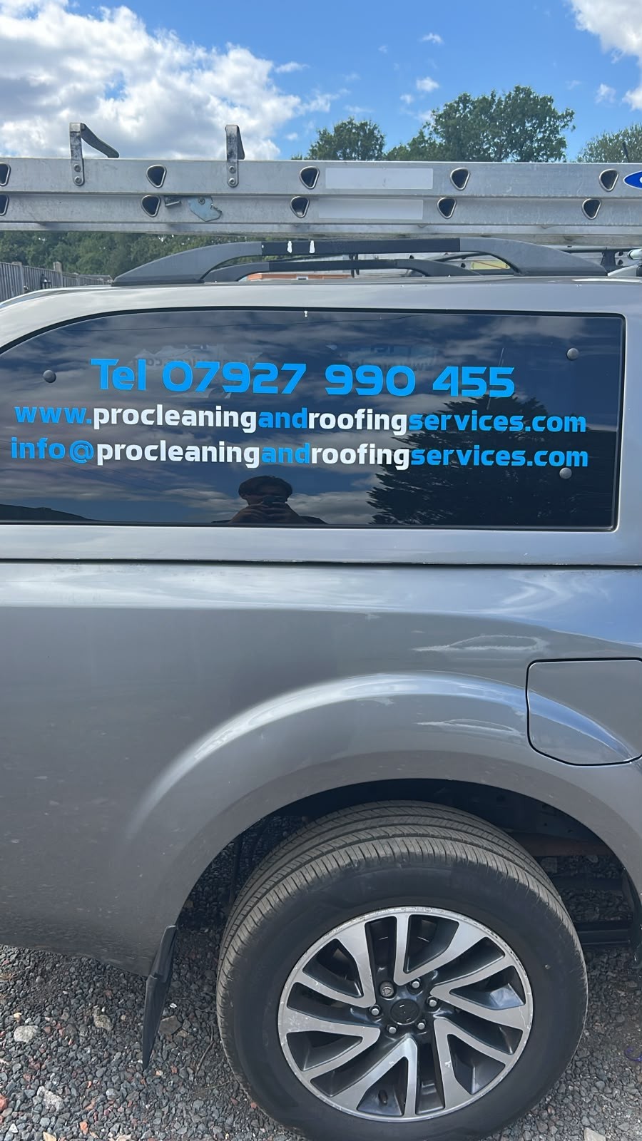 Pro Cleaning and Roofing Services telephone and website details